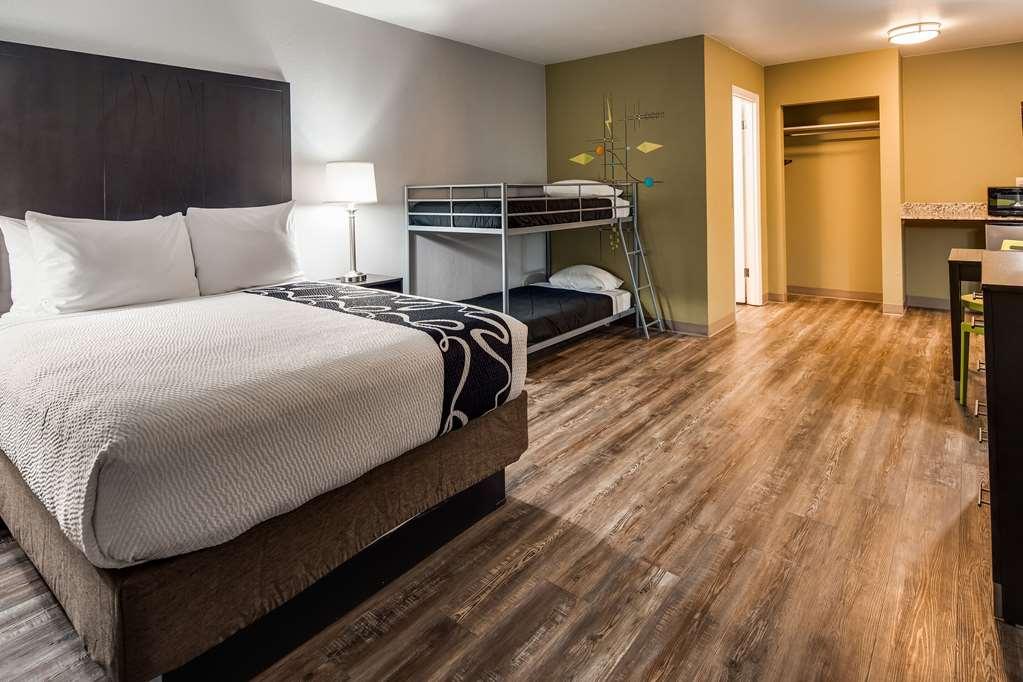 Richland Riverfront Hotel And Conference Center, Ascend Hotel Collection Room photo