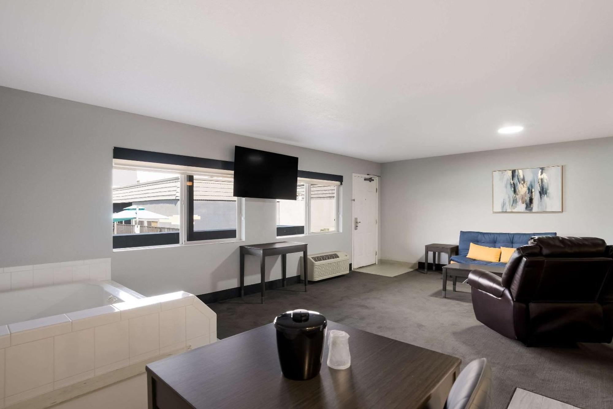 Richland Riverfront Hotel And Conference Center, Ascend Hotel Collection Exterior photo